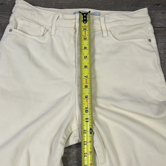 Athleta Straight Leg Denim in ‘Bone’ Size 8 - Picture 6 of 11